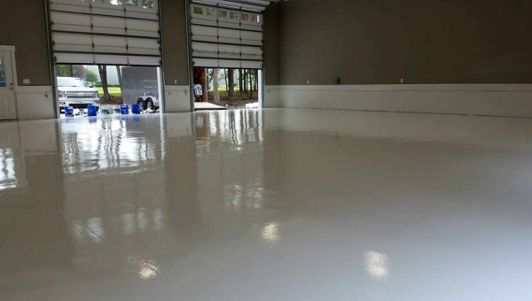 Understanding the Pros and Cons of Epoxy Floors