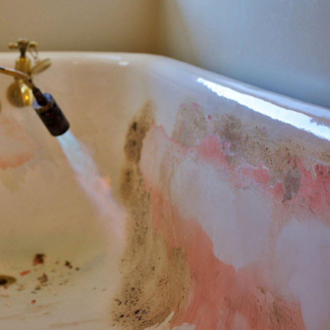 Bathtub Peeling Repair Tips for Toronto Households